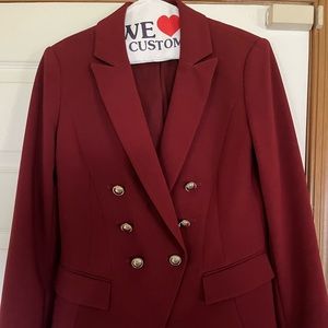 Hardly Worn WHBM Wine Colored Blazer w/ Decorative Buttons Size 0 (x small)